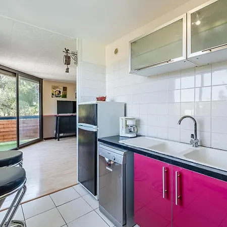 Appart N Suites: 1 Chambre Et Sejour Au Calme+ Parking+ Netflix Apartmán Marseille